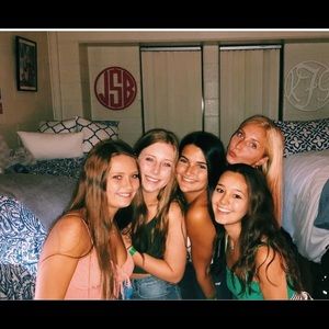 Meet your Posher, Michaela